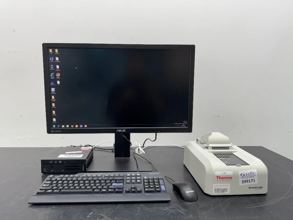 Thermo NanoDrop 8000 UV/VIS Spectrophotometer