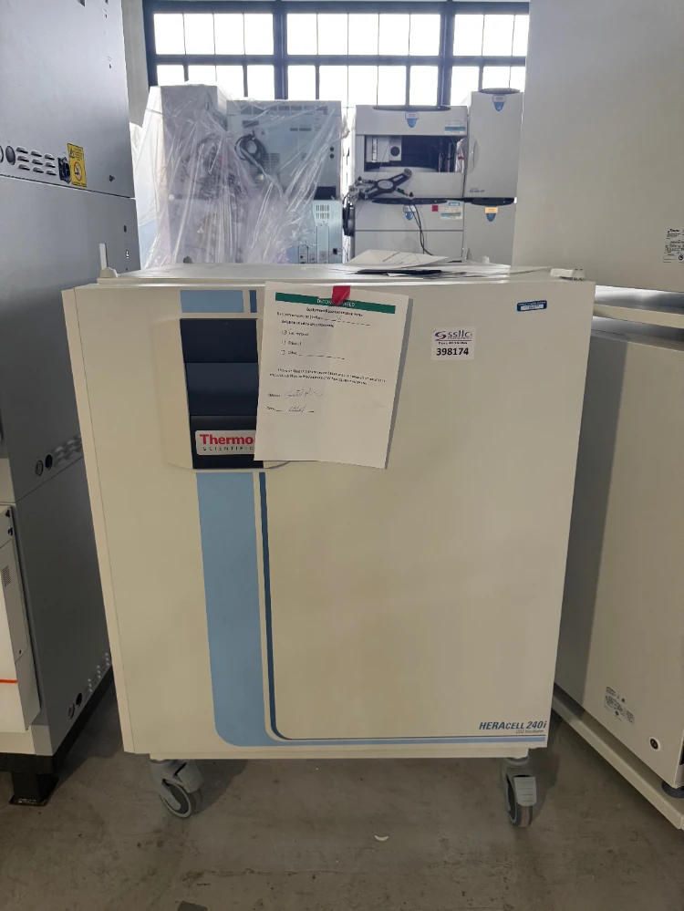 Thermo HERAcell 240i CO2 Incubator