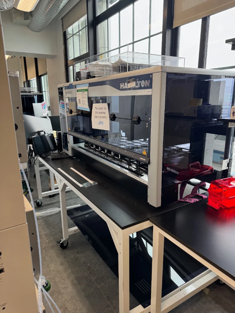 Hamilton Microlab STAR Liquid Handler