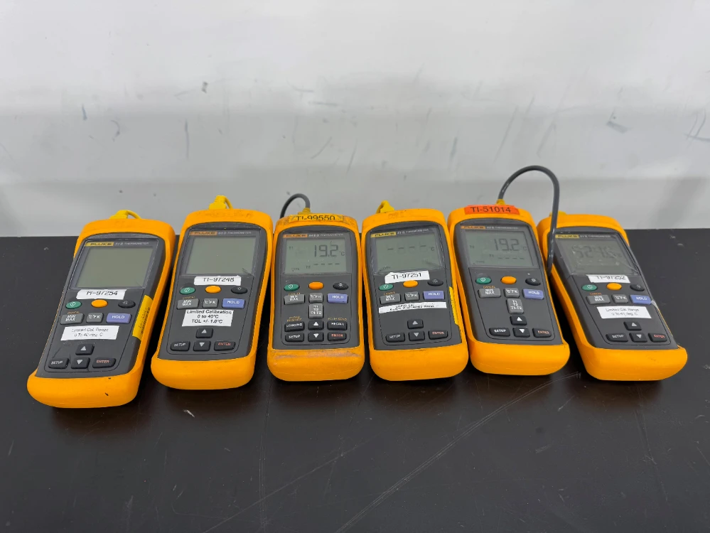 Fluke 51II Thermometers - Quantity 6