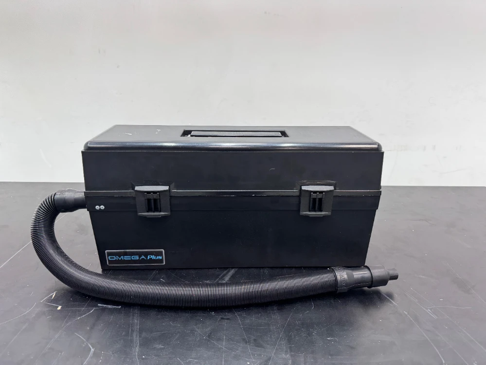 Omega Plus Vacuum Cleaner