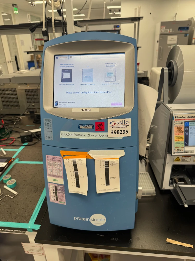 ProteinSimple FluorChem M Fluorescent Western Imaging System