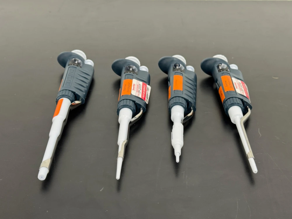 Gilson Pipetman Single Channel Pipettes - Quantity 4