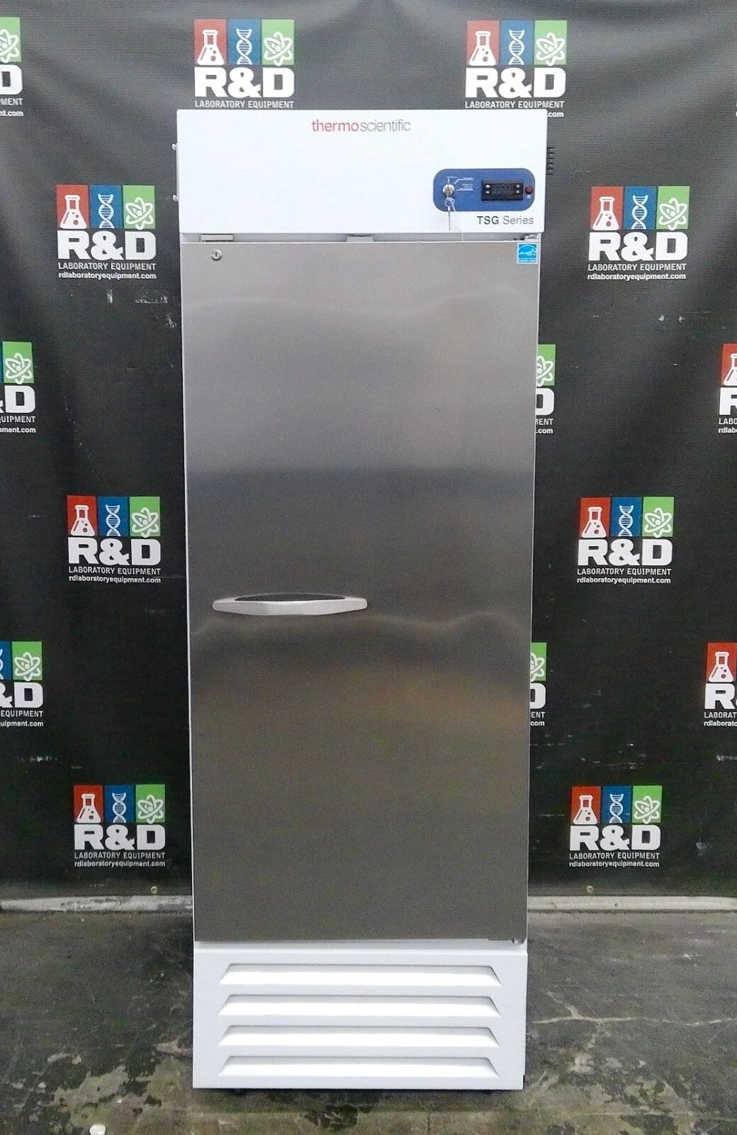 Thermo Scientific GTTSG25RPSA +4C Laboratory Refrigerator 23Cf 120v