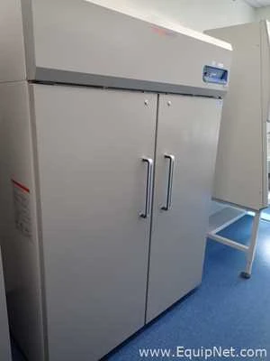 Lot 81 Listing# 968684 Thermo Fisher Scientific TSX5005SA Double Door Laboratory Refrigerator