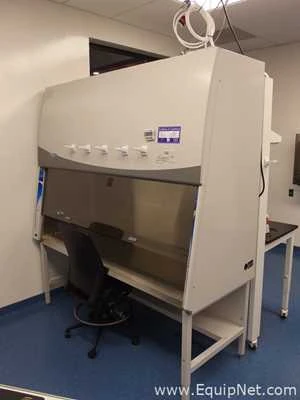 Labconco Corporation Logic Plus Purifier Biological Safety Cabinet