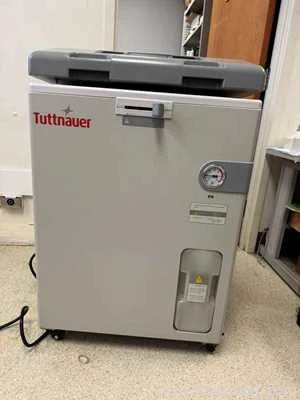 Tuttnauer  T-Lab Eco V85 Autoclave