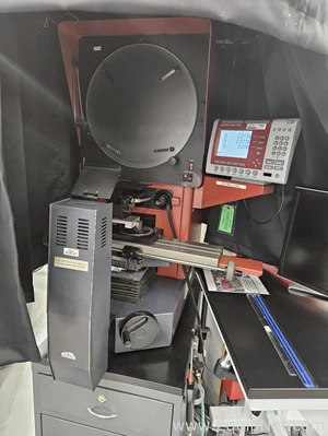 Starrett HD400 Optical Comparator