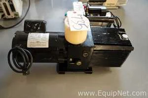 Lot 735 Listing# 1060067 Lot No 735 - Sargent Welch Direct Torr Vacuum Pump