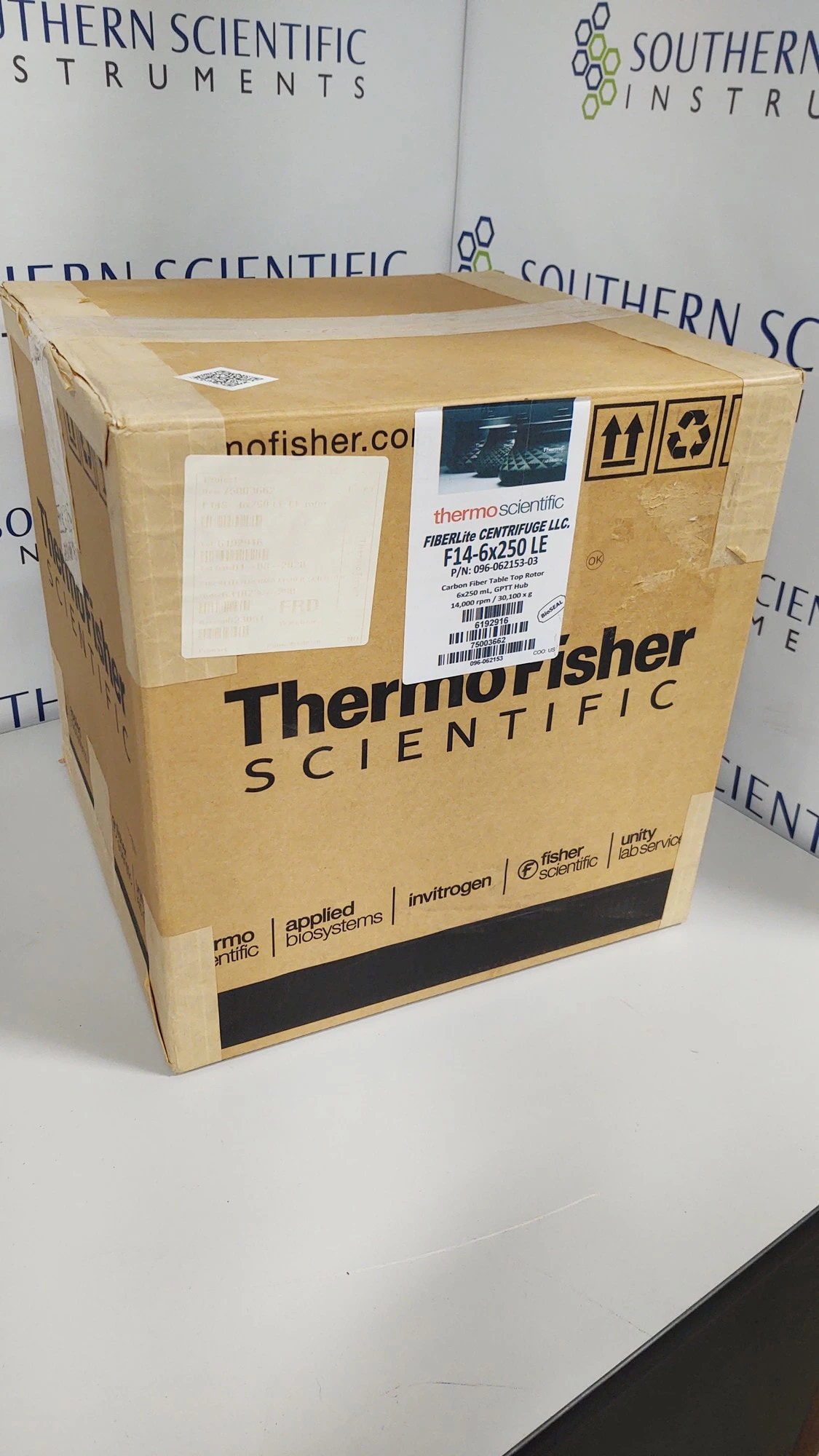 Thermo Fisher Scientific  FiberLite F14-6 x 250LE Fixed Angle Rotor