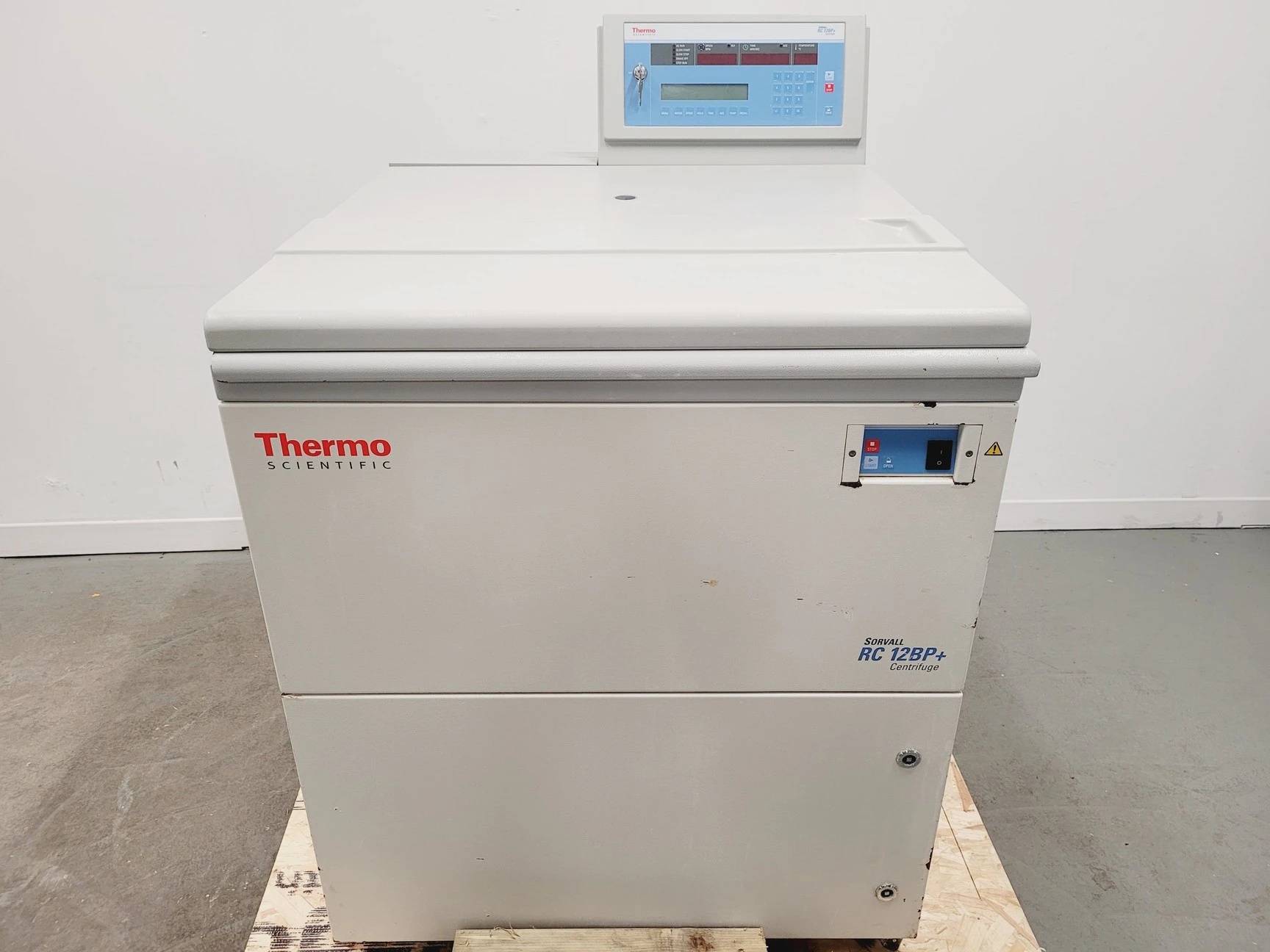 Thermo Scientific Sorvall RC 12BP+ Refrigerated Floor Standing Centrifuge Lab