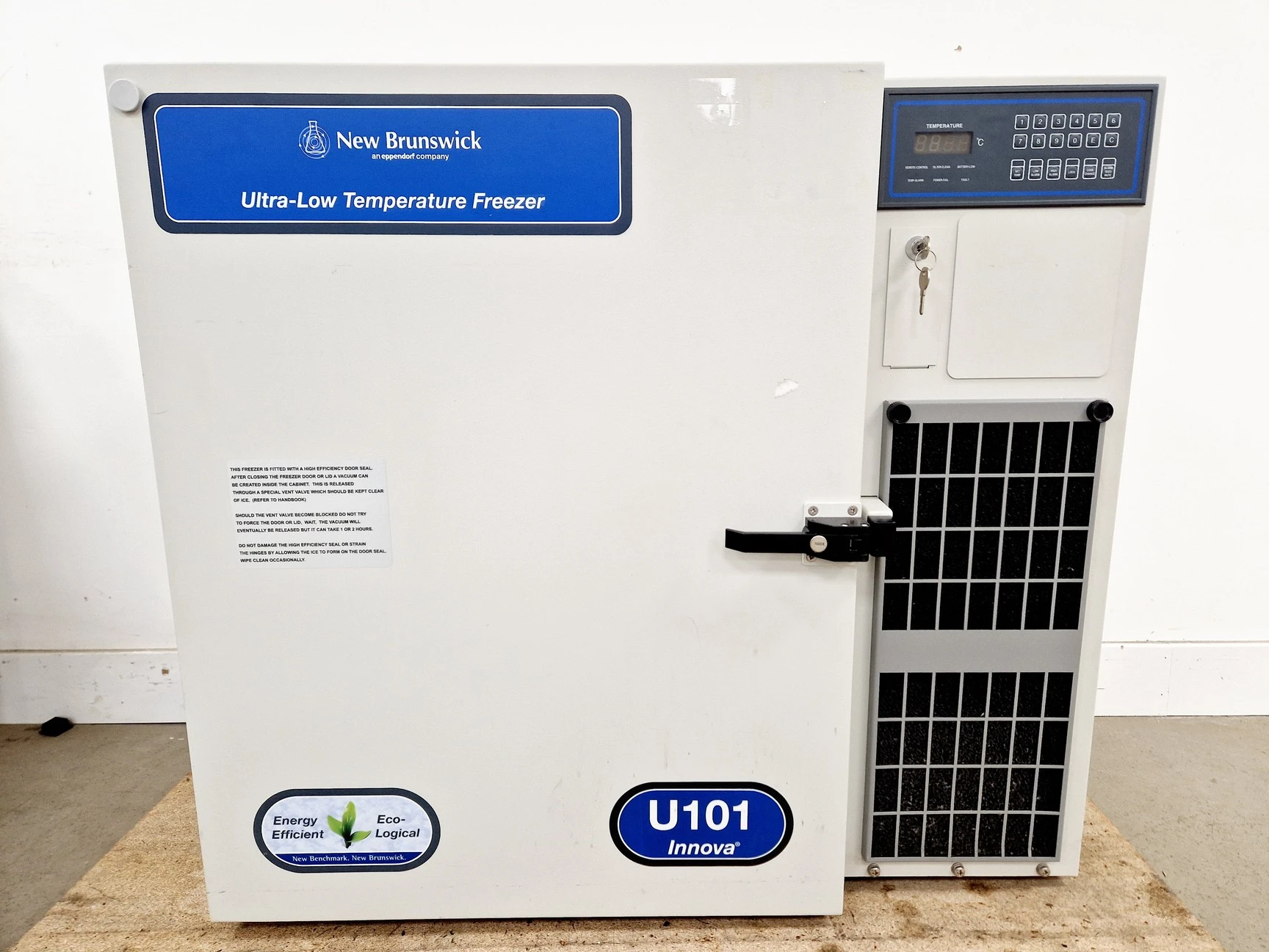 Eppendorf New Brunswick Ultra-Low Temperature Freezer Model- U101-86 Lab