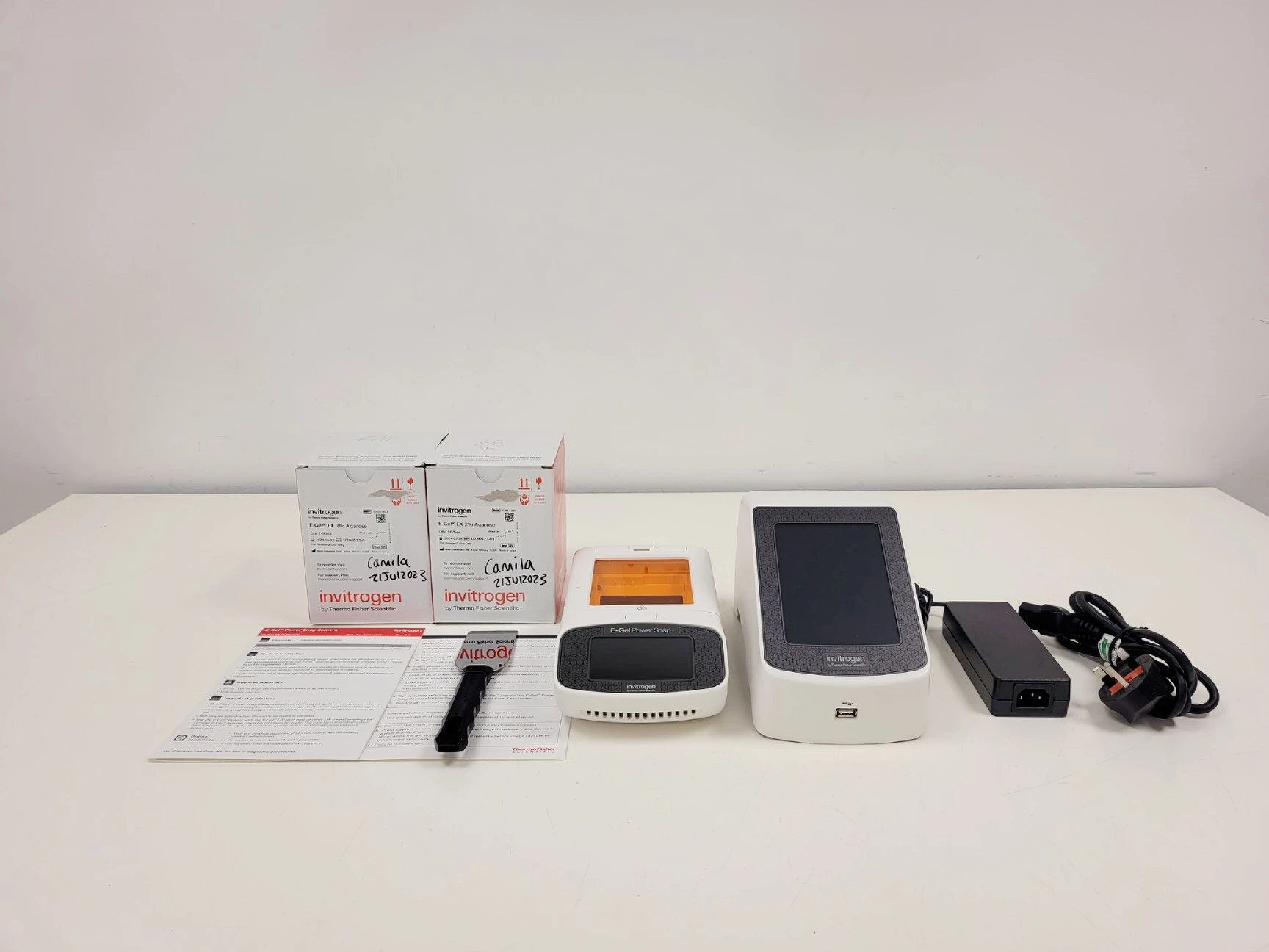 Invitrogen E-Gel Power Snap Electrophoresis System
