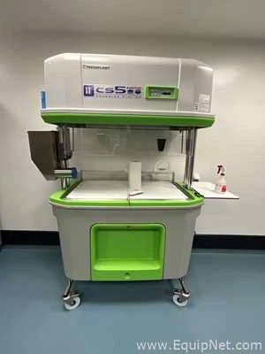 Lot 95 Listing# 952608 Tecniplast CS5 EVO PLUS Mobile Animal Cage Changing Station