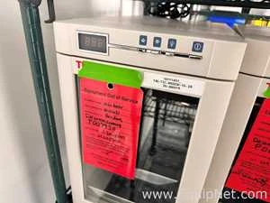 Lot 310 Listing# 1014609 Thermo Scientific Heratherm IMC 18 Countertop Incubator