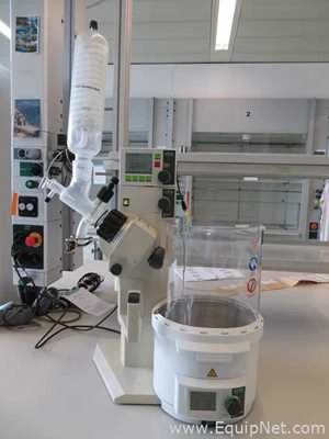Lot 133 Listing# 878346 Buchi R-210 Rotavapor with Buchi B-491 Heating Bath and V-850 Vacuum Controller