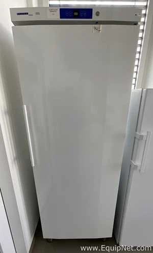 Lot 207 Listing# 952582 Liebherr GKV6410 663 Litre Upright Laboratory Refrigerator
