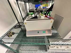 Lot 390 Listing# 1022114 Corning LSE Digital Water Bath, 6L