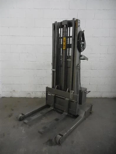Lakso 73 model  trucks lifts