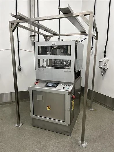 GEA Courtoy model R100/30, 30 station tablet press