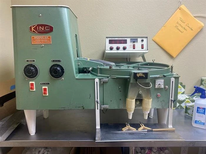 King TB4 Tablet Counter