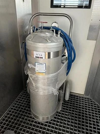 Lafferty model 925705 16 gallon presurized 316 stainless steel tank