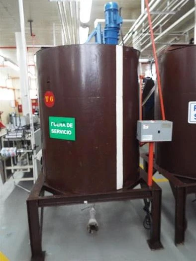 2,000 Liter Carbon Steel Mixing Tank
