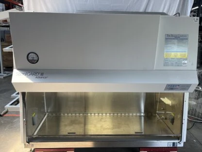 Baker SG603A SterilGARD II Advance 6&prime; BSC No UV Light