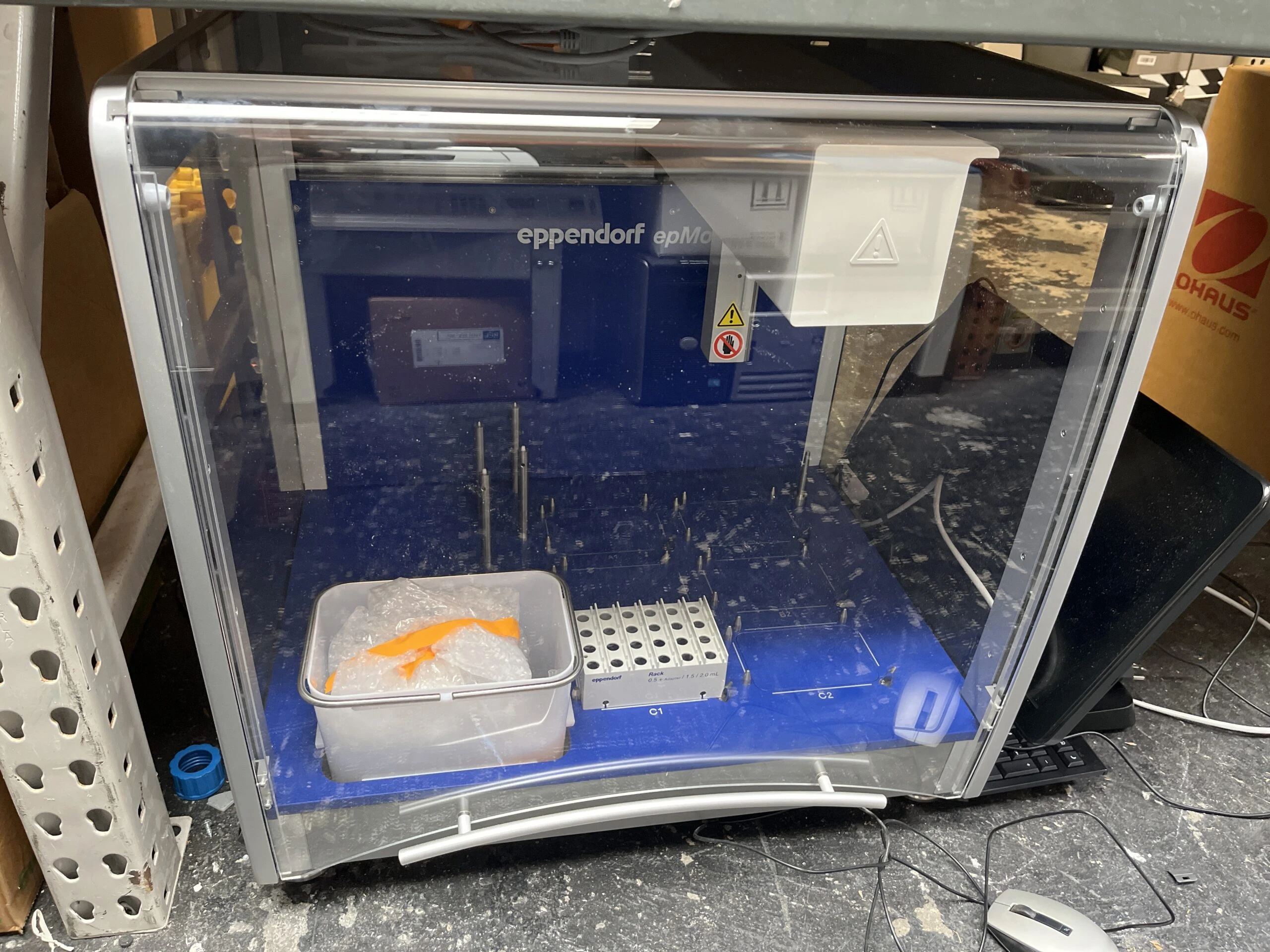 Eppendorf epMotion 5073 Liquid Handling System