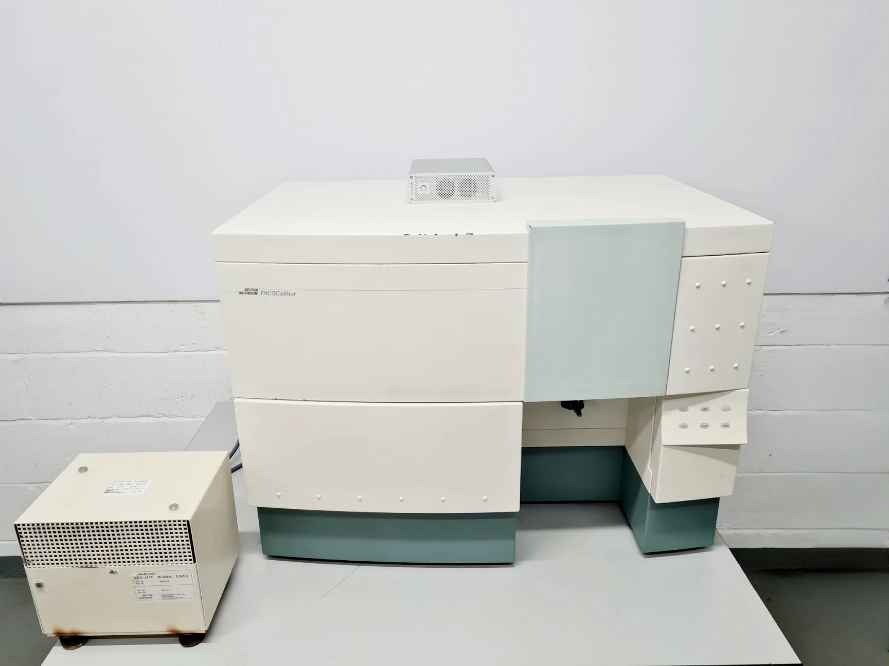 Beckton Dickson BD FACSCalibur Flow Cytometer - Spares/Repair Lab