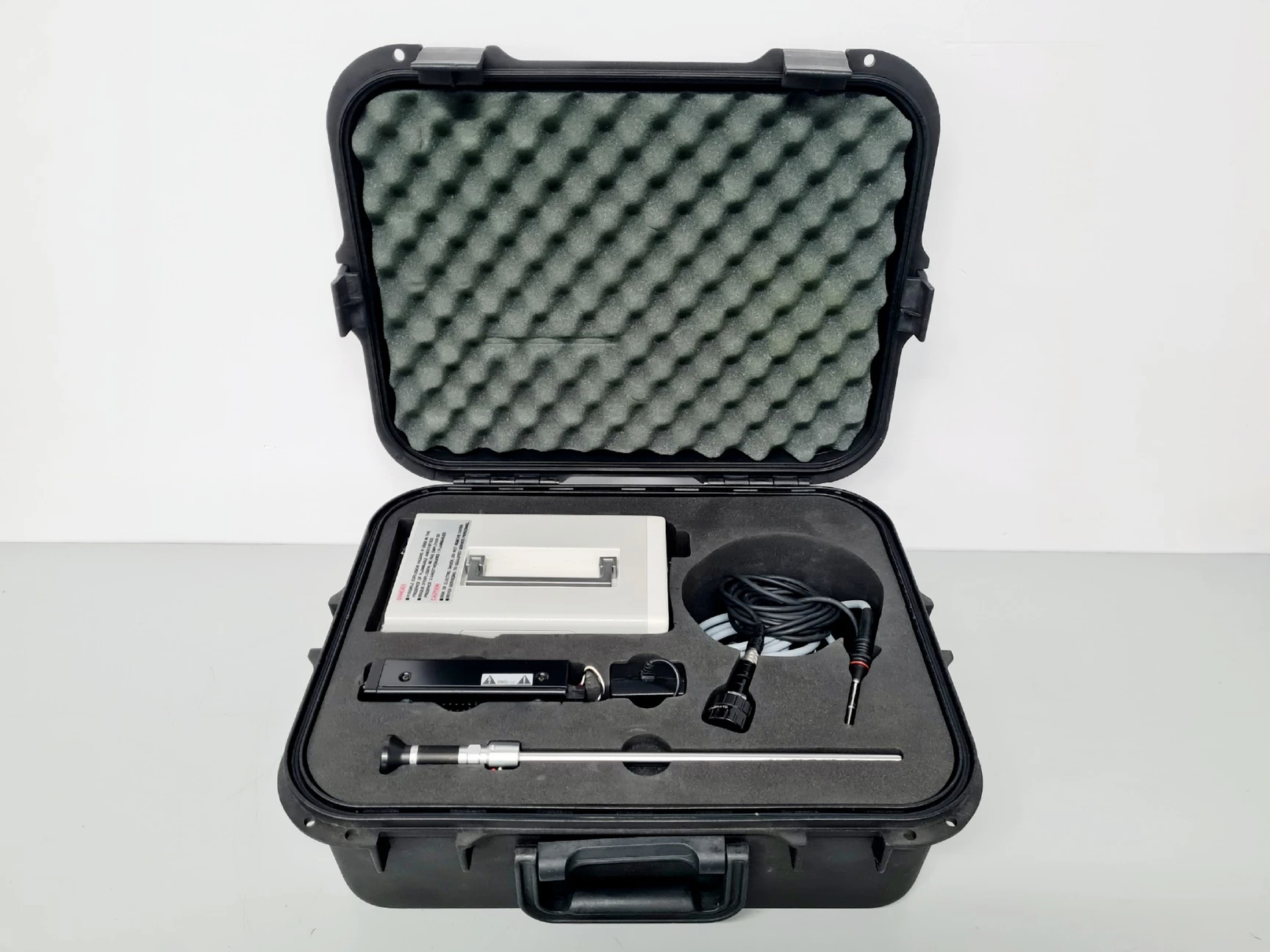 Olympus CLH-2 With Panasonic GP-KS162 Endoscopy Camera System Lab