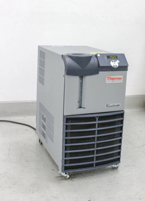 Thermo Scientific Neslab ThermoFlex 900 Chiller / Heater - 3320708652