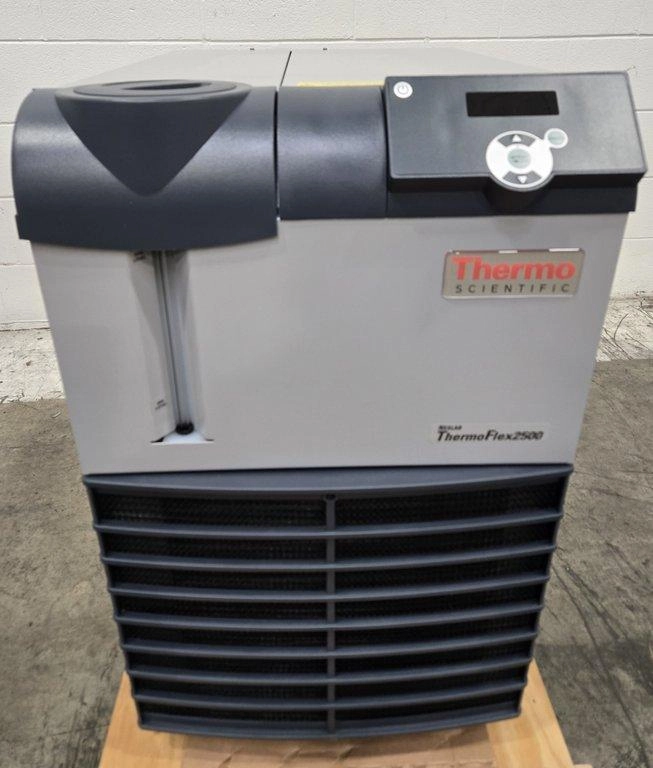 Thermo Scientific Neslab ThermoFlex 2500 Chiller Heater - 3379991