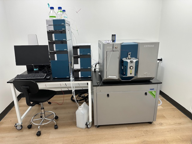 Sciex 7500 Triple Quad LC-MS/MS System w/ ExionLC AD UPLC Complete Mass Spectrometer System (2021)