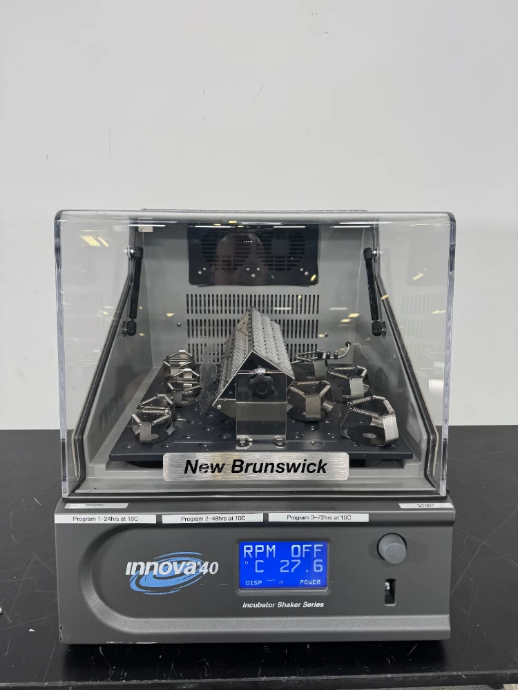 New Brunswick Innova 40 Incubator Shaker