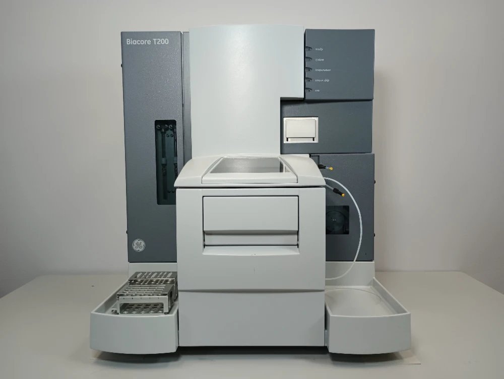 GE Biacore T200 Biomolecular Analyzer