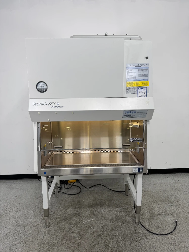 Baker SterilGARD III Advance SG403 Class II A2 4-Foot Biosafety Cabinet