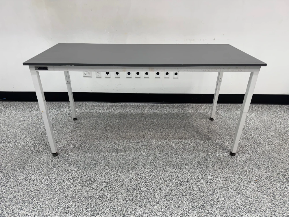 6' Terra Universal Lab Bench