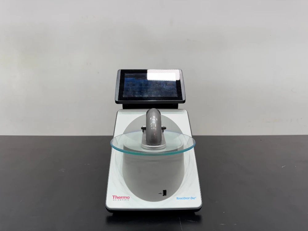 Thermo NanoDrop One UV/Vis Spectrophotometer