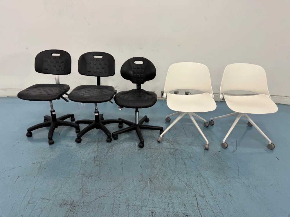 Mobile Chairs - Quantity 5