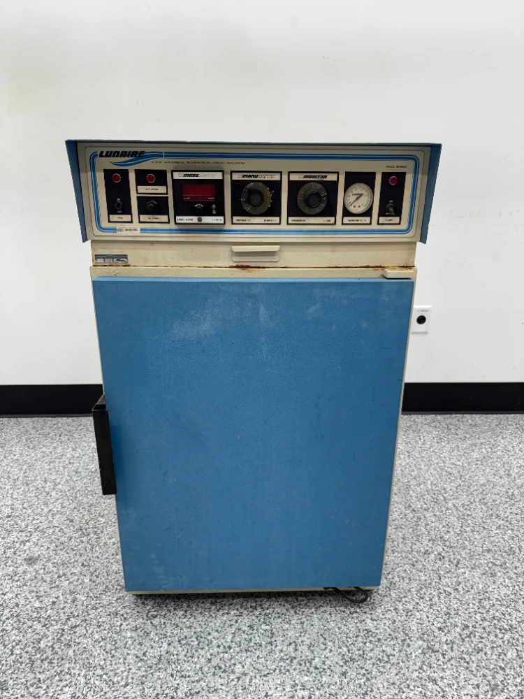 Lunaire BIO-665G CO2 Incubator