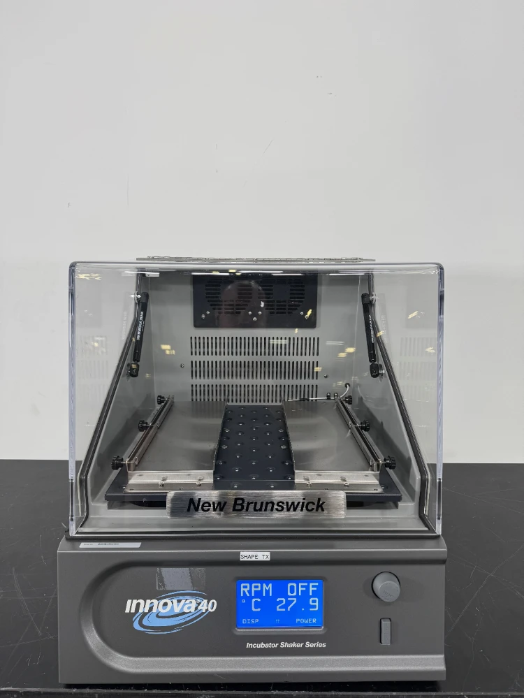 New Brunswick Innova 40 Incubator Shaker