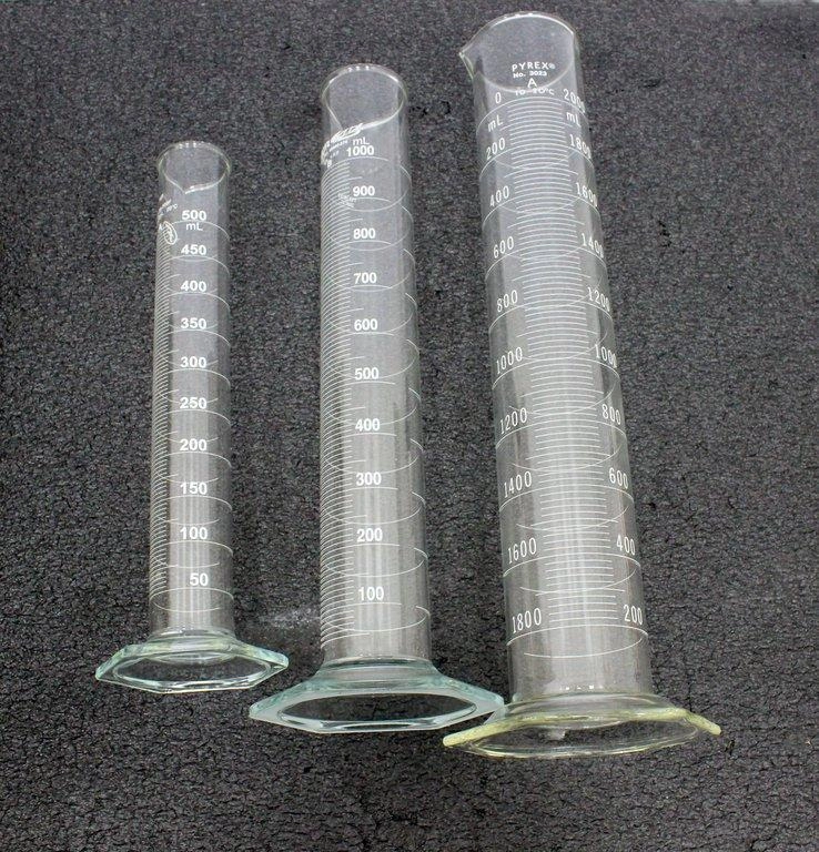 Pyrex Cylinder, Graduated Double Scale Class A/B 500,1000 and 2L - Glassware - 3372445