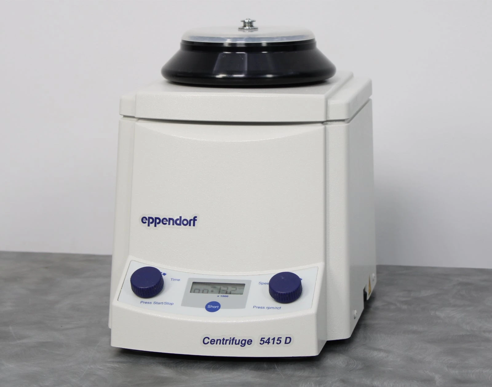 Eppendorf 5415D Benchtop Microcentrifuge 5425 with F45-24-11 Rotor