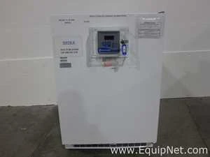 Lot 343 Listing# 1056972 Fisher Scientific 3724 Low Temperature Incubator
