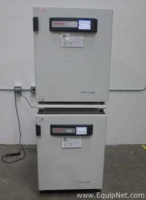 Lot 488 Listing# 1060806 Thermo Scientific HERAcell Vios 250i Double Stack CO2 Incubators