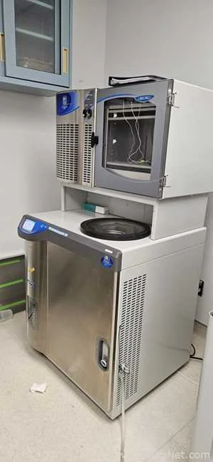 Labconco Corporation FreeZone 18 Liter Console Freeze Dryer with Stoppering Tray Dryer