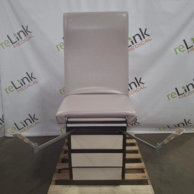 Midmark Ritter Model 104 Exam Table
