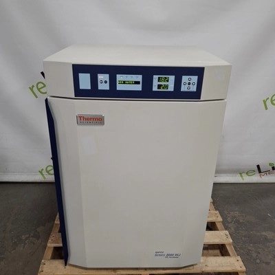 Thermo Scientific 3578 CO2 Water Jacketed Incubato