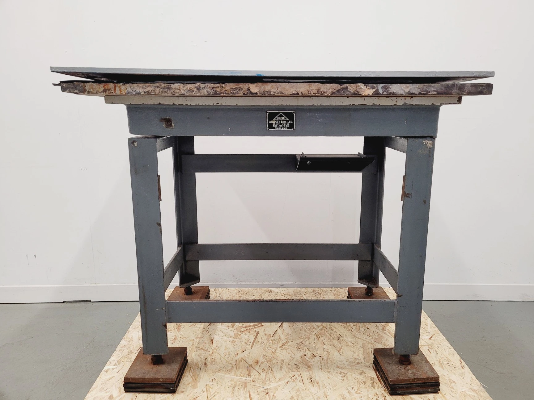 Windley Bros Heavy Duty Isolation Anti Vibration Table